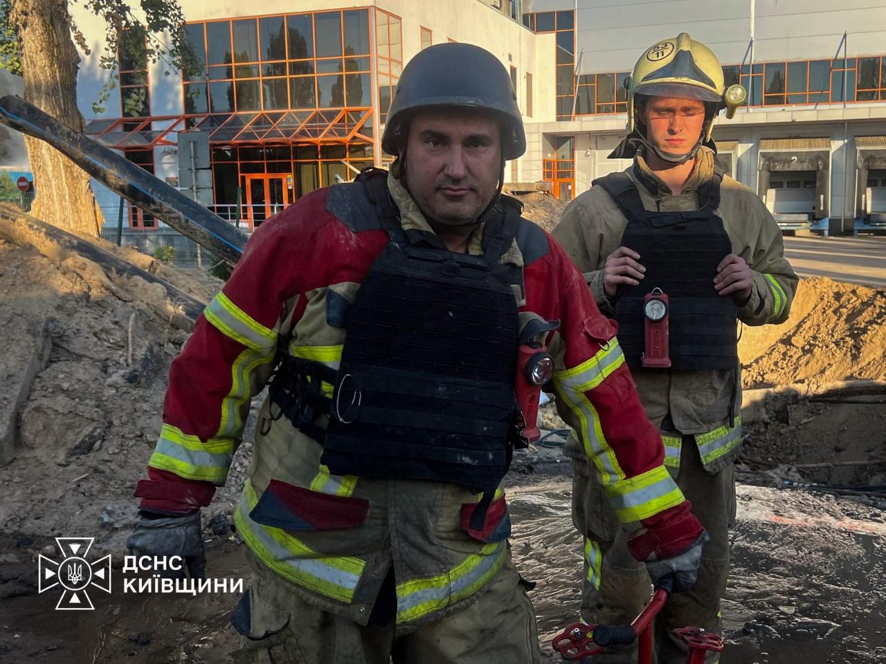 Russia strikes Kyiv region again, damaging major warehouse